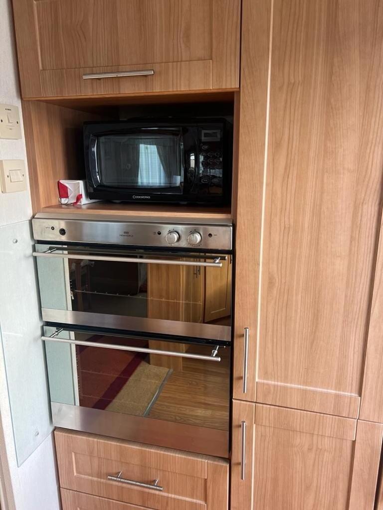 Cuddfan Holiday home